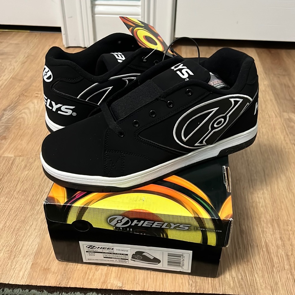 Heelys Mens Propel 2.0 Black White wheels sneakers shoes US size 9 10 11 12 13